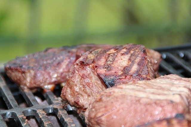 Peluang Usaha Steak : Membuka Warung Steak dan Analisa Usahanya